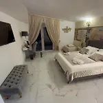 Luxury&Charme Historical Center