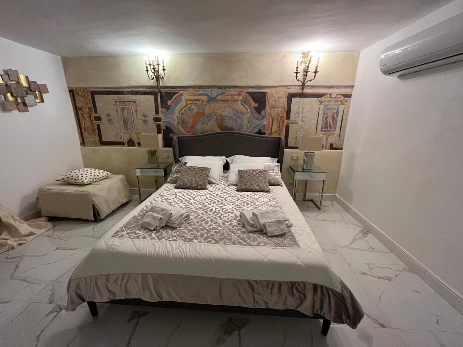 Luxury&charme Historical Center Affittacamere Genova